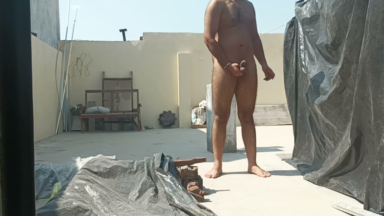 Sansuindia: Varun Actor's Cook Nude at Work