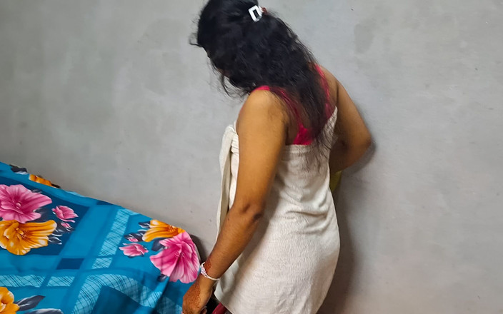 Your_Lily: En Faisant Le Ménage, Mes Seins Sont Sortis Et J’ai Été...