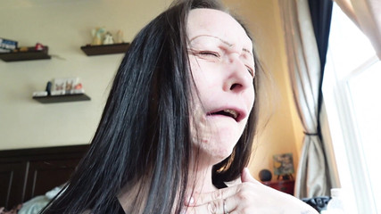 Raven Willow: Umilirea ta pe față