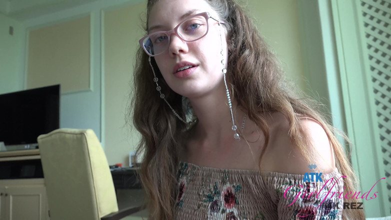 ATK Fans (Girlfriends): Virtueller urlaub in singapur mit elena koshka teil 6
