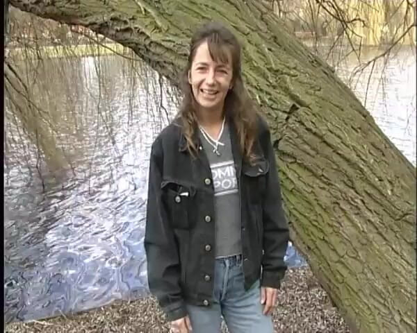 YOUR FIRST PORN: Sandra gibt heute vollgas mit beiden loecher - hari ini sandra...