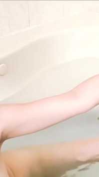 セシの初めてのアナル 1/2