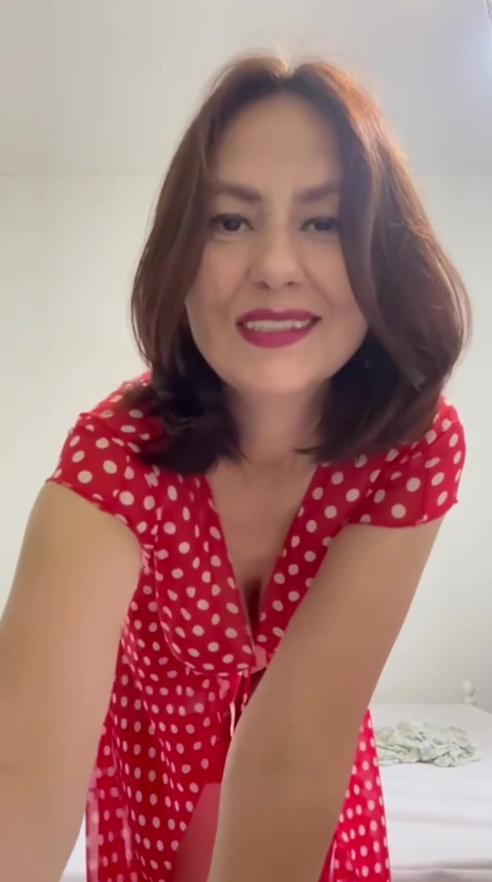 ANGELA_LADY: Cewek sange ini pengen dientot habis-habisan sampai kering