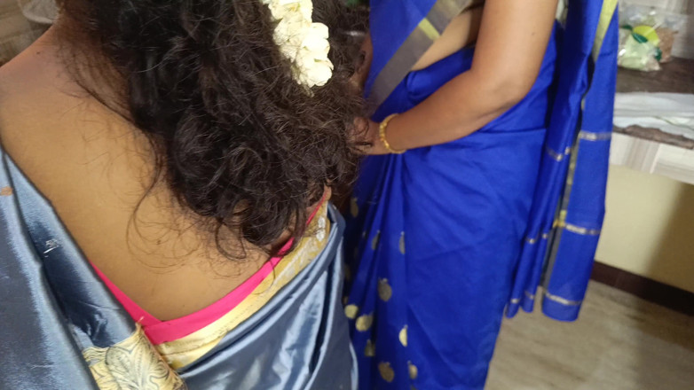 Inba: किचन में गृहिणी और नौकरानी तीन लोगों की चुदाई 1