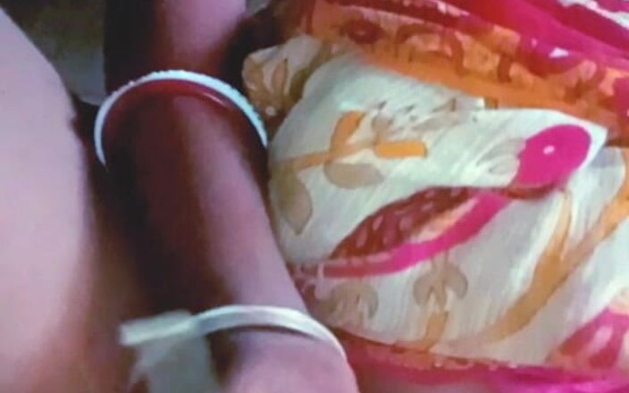 DIYABHABHIX: Femme desi, autosatisfaction