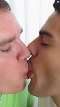Hot Gay Kissing 33