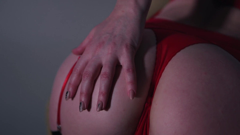 SugarNadya: SugarNadya in schönen dessous, zeigt, wie sexy sie ist