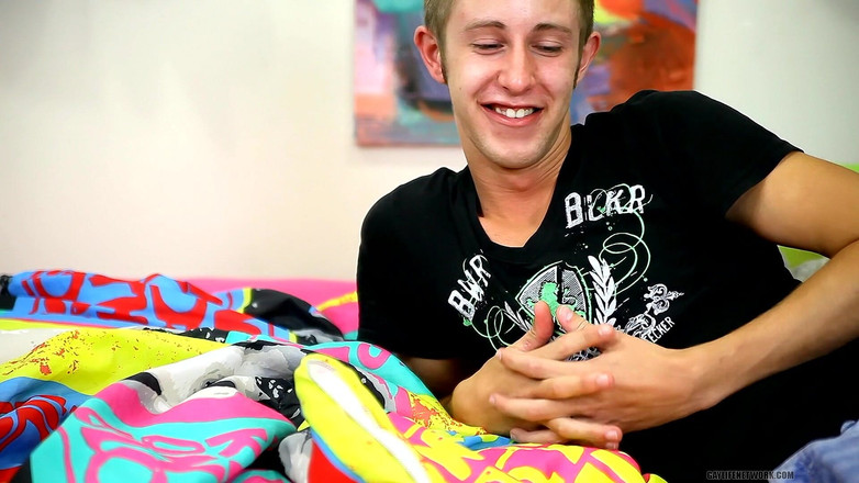 Lollipop Twinks: Süper twink edepsizce konuşuyor