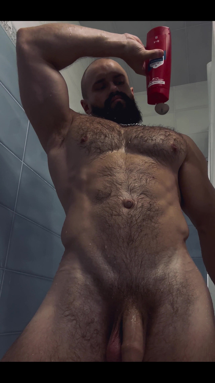 Mister Stone: Używam starego żelu pod prysznic z przyprawami, aby pozostać tak świetnym