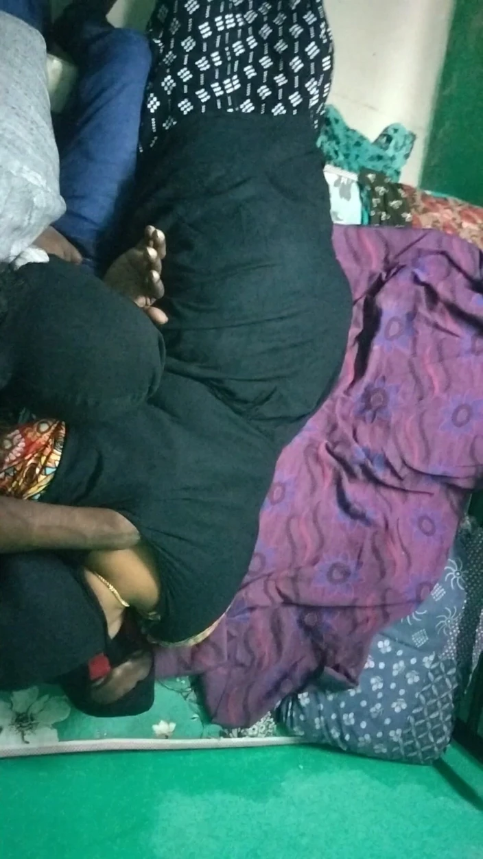 Benita sweety: Akka Thangachi Both Hot Sex Young Boy