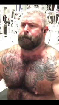 Pumped up Muscle Stepdaddy