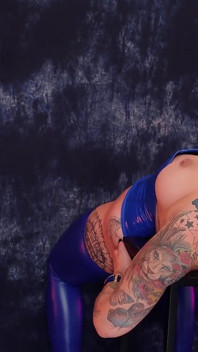 Lesbischer strap-on muschi-fick und rauchen, fetisch, versaute milfs