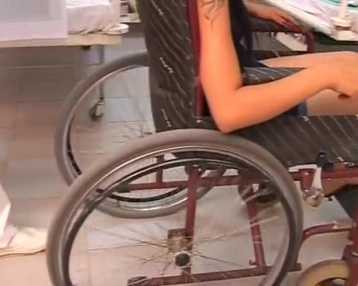 Deutsche XXX Filme: Гаряча німецька красуня отримала кремпай від збудженого лікаря