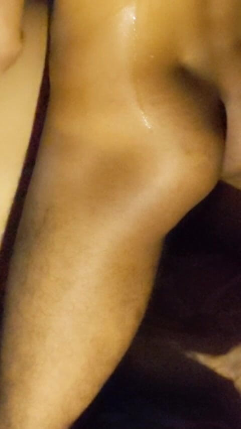 Creamy pussy: 我的离婚朋友想要做爱