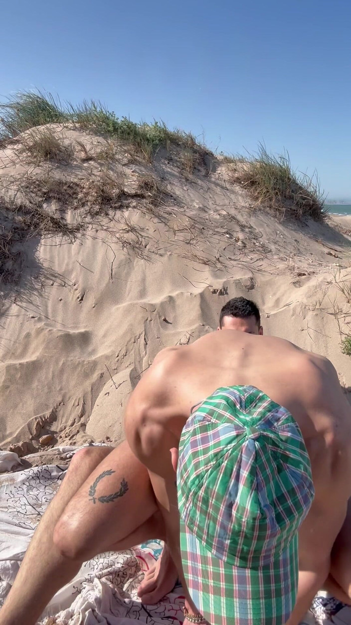 Liam Harding: Ayah Meniduri Olahragawan Berotot Pantat Besar Di Pantai