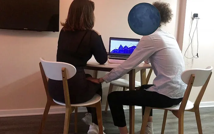 Good_view: Nová sekretářka dostala práci pro sex