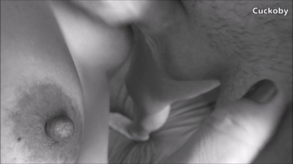 Cuckoby: Ejaculare superbă pe țâțe mari și joc cu spermă