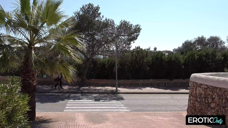 MILFFreaksX: Spontaner Fick Am Strassenrand Hungrige MILF Gibt Alles