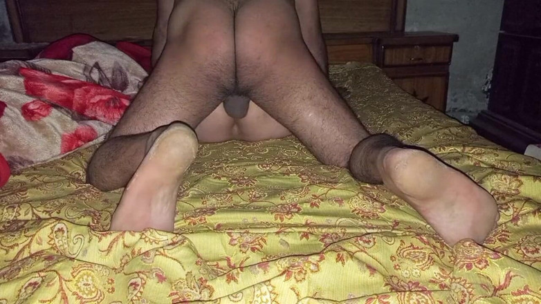 Lubnawife: Parnita l'insegnante di tiozione fa sesso in camera