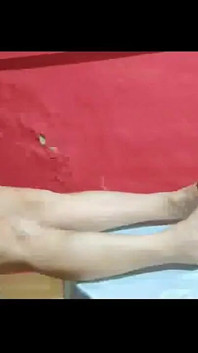 Ayaklarıma bir klan üyesi tarafından taptırdım