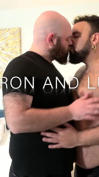 Bearfilms Aaron Anthony หื่น ๆ เย็ดรู Luis Vega แบบไม่ใส่ถุง