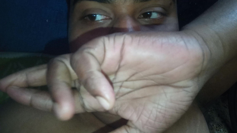 Sweet Indian cock: Hintli karım ofiste banyoda amcık deliği