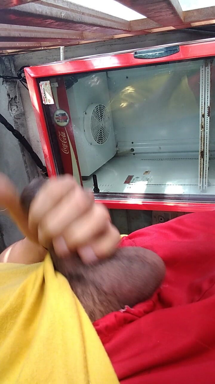 AlexAlejandro13: Chàng trai nóng bỏng trong hiên nhà