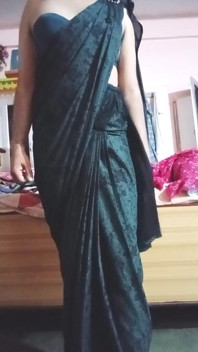 Indian Gay Crossdresser Gaurisissy Looking Hot in Black Saree