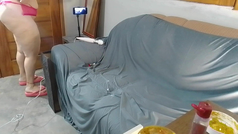 Vivi guedez: Finalis untuk Greedy Butt.