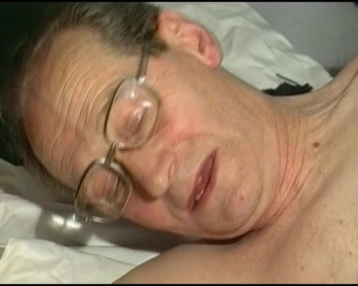 German's Fetish: 老男人被德国荡妇插菊花