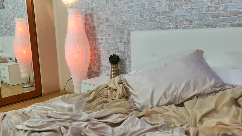 Oopsmodels: Seks z pięknością Sata Jones po kolejnej efektownej sesji zdjęciowej