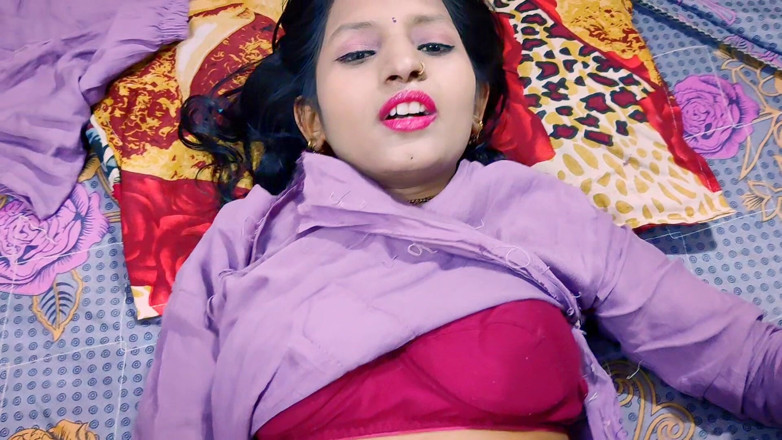 BadAim6: Indian desi stepsis pussy fuking in Hindi audio