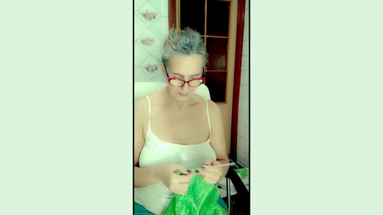 Lukerya: Lukerya. Quando mi sento triste a cuore, lavoro a maglia...