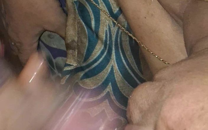 North tamil sex: Nevlastní sestra šuká sex do pusy