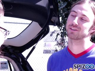 Spizoo: Райлі Рід любить секс