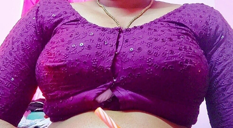 Desi Mohini: Menina do interior em Saree