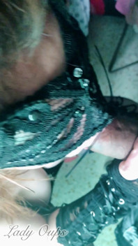 Micro Jupe Ouverte Baise Et Ejac Buccale Pour La Pute