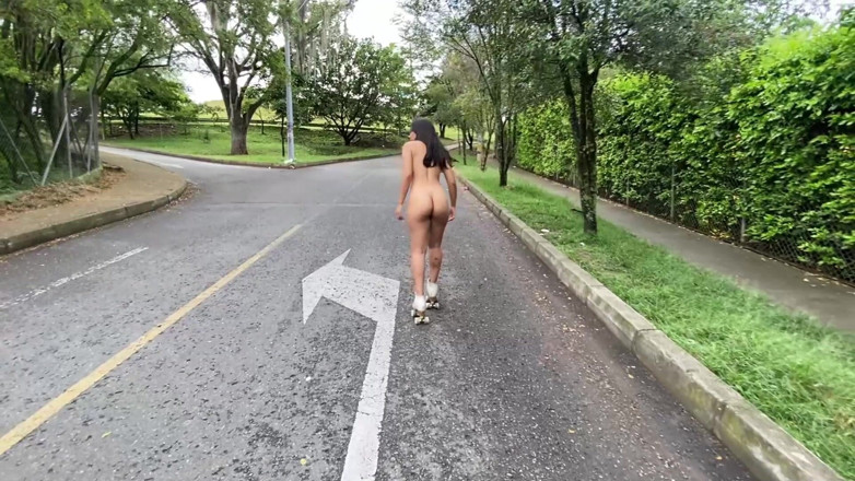 Rollerpublic: Pattinaggio nudo in strada