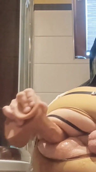 Sissygasm Handsfree ejaculând cu vibrator gras