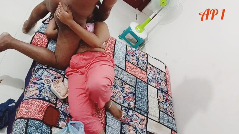 akashprimex790: Bangladeschische heiße vollbusige blonde teenagerin ex ihrem freund, großer schwanz...