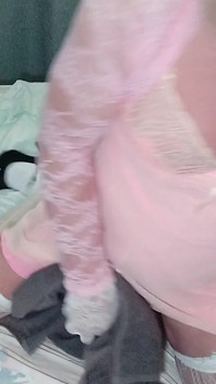 스타킹을 입은 Sissy Trans
