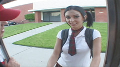 Cock Giants: Silná penetrovaná štěrbička nadržené mladé lásky vypadá malinkatá plná mrdky