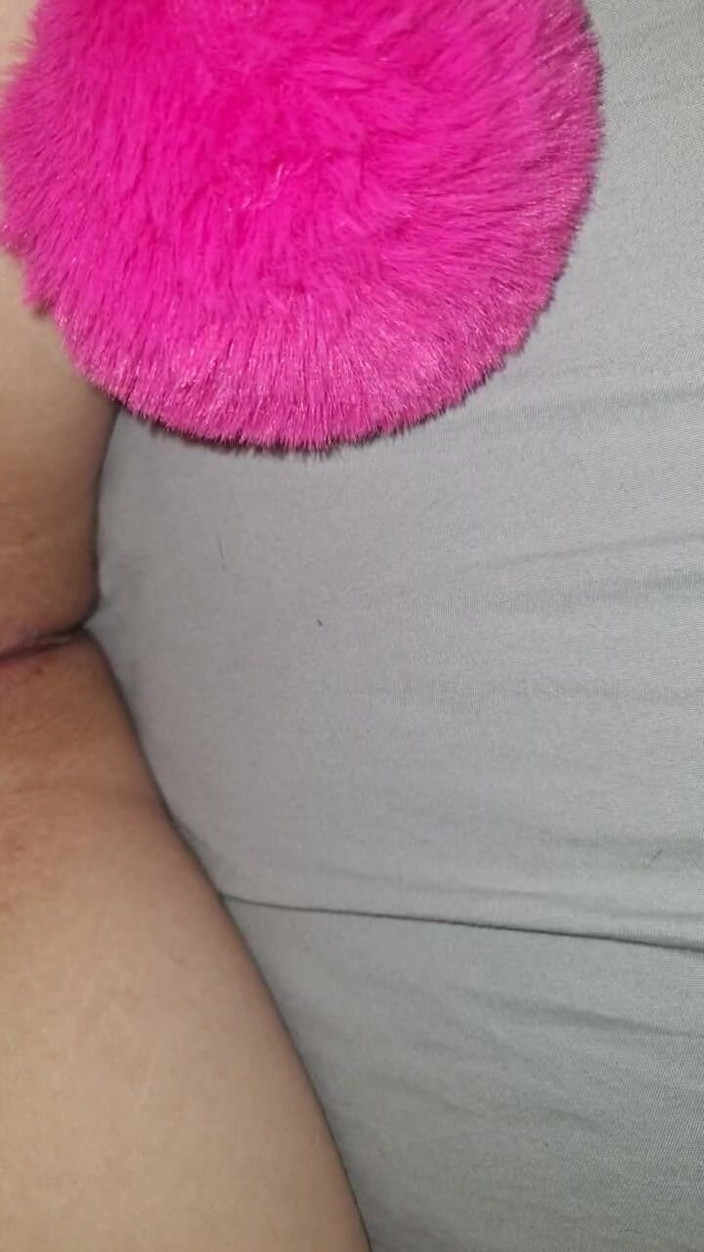 Ana Liz: Sweet Pussy, Gummy Candy, Lipstik