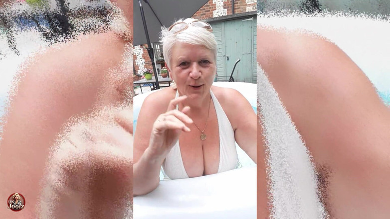 Uk Joolz: Probando Mi Nueva Ropa De Baño