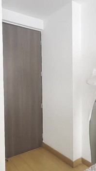 私の元ガールフレンドは、私の夫が町を出ている間にセックスをするために私の家に来ますパート#1