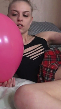 Naughty Teen Babe Ballon Fun!