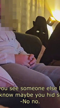 Fosta colegă de muncă sedusă, după petrecerea anuală a companiei