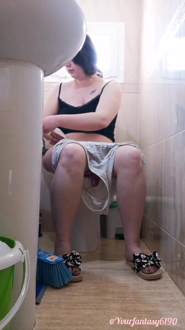 Your fantasy studio: Toilet Diaries First Week Compilation