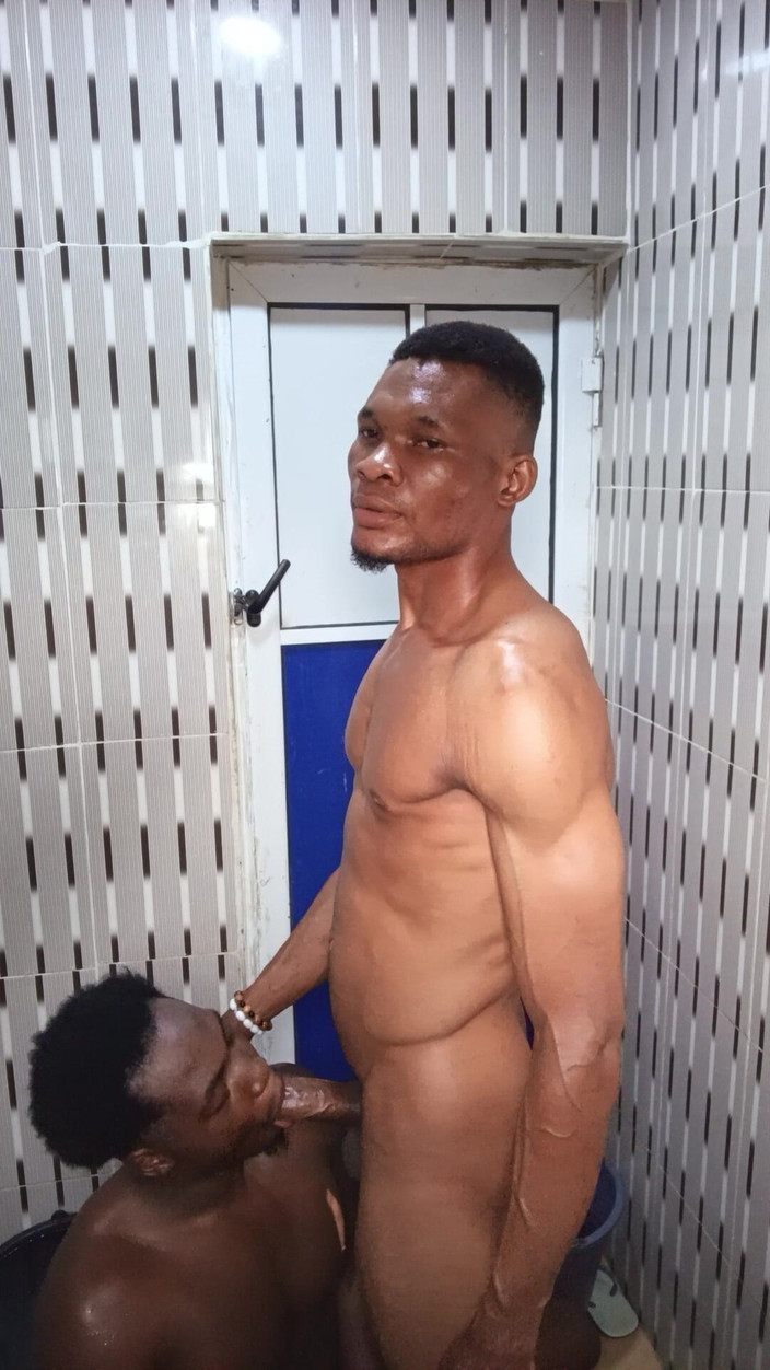 BlackDanie_production: Babam beni çok iyi sikti ve buna bayılıyorum