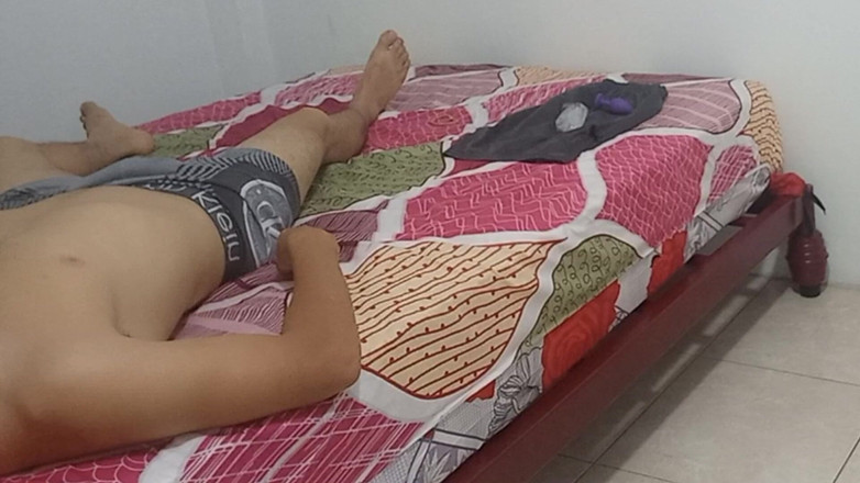 Martin13: ，阴道性爱，激烈性爱！！继子用激情的性爱让他的继母呻吟